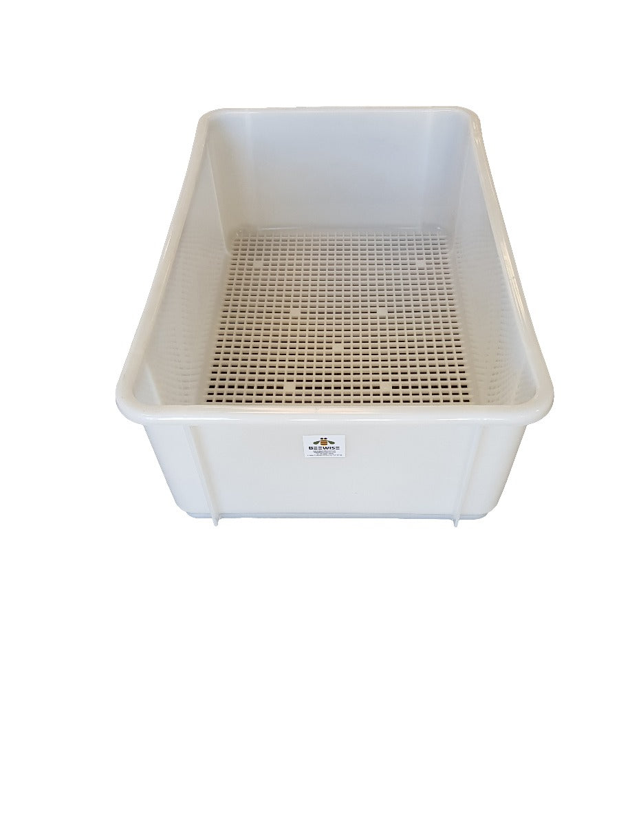 Uncapping Tub with grate base